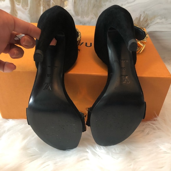 Louis Vuitton Gold V Symphony Strap Sandal 39 - Picture 6 of 8